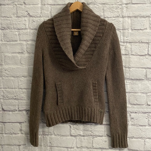 Aritzia Sweaters - ARITZIA TNA Brown Lambswool Knit Sweater